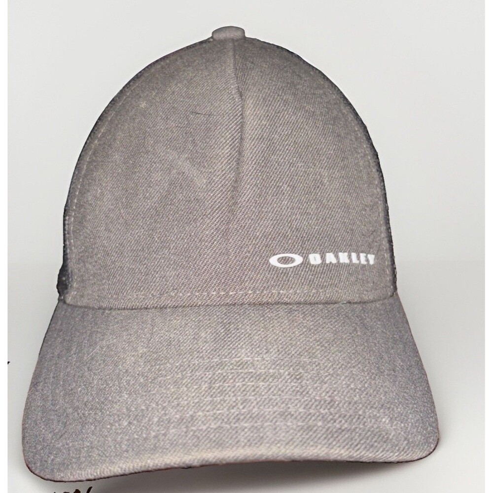 Oakley Chalten Baseball Hat Snapback Mesh Trucker Cap Grey/Black Dad Cap